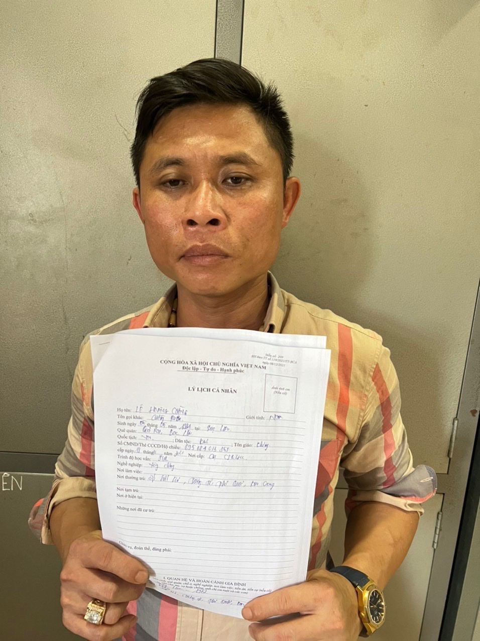 Kẻ cầm đầu băng nhóm chuyên bảo kê, lấn chiếm, tranh giành đất đai ở Phú Quốc bị bắt - Ảnh 1.