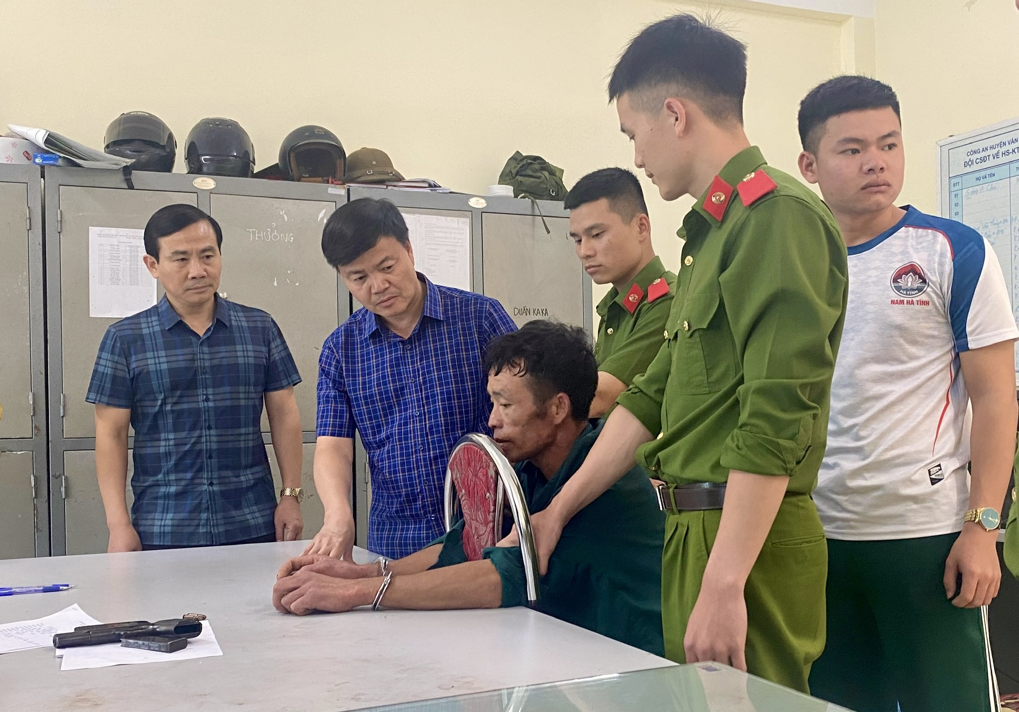 Sơn La: Bắt giữ đối tượng truy nã đặc biệt nguy hiểm  - Ảnh 2.