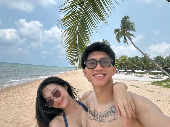 Bạn gái Đoàn Văn Hậu mặc bikini gợi cảm, fan nhìn &quot;đỏ mặt&quot; - Ảnh 5.