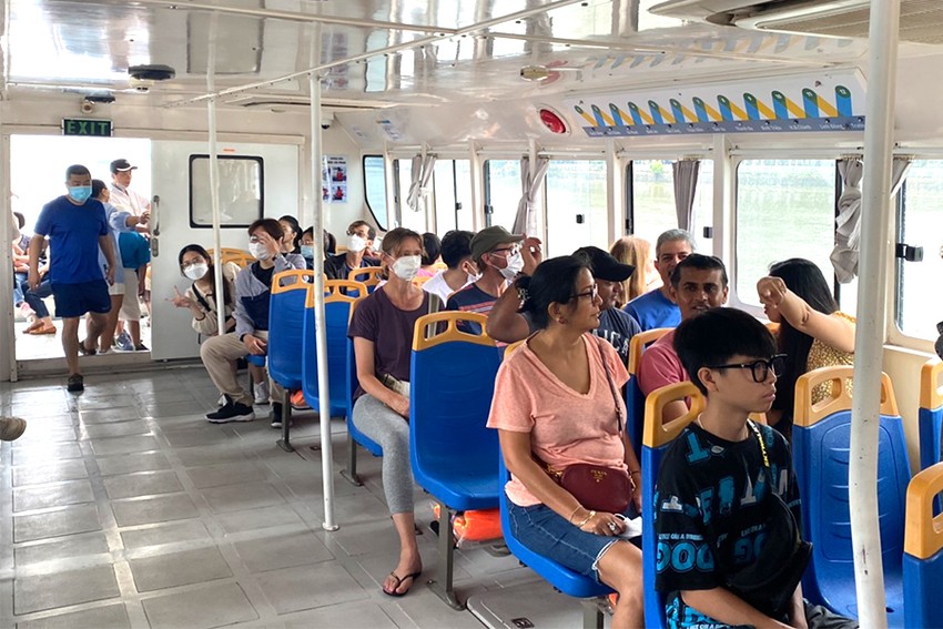 TP.HCM khai thác đường thủy, phát triển kinh tế ven sông - Ảnh 2.