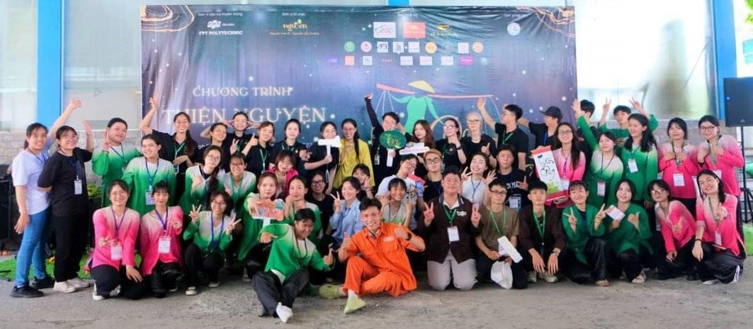 Độc đáo phiên “Chợ lá” thiện nguyện tại Bệnh viện thành phố Thủ Đức - Ảnh 8.