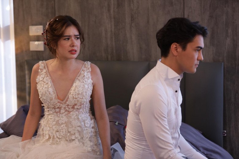 Đêm tân hôn nhận hộp quà lạ từ mẹ chồng, tôi xấu hổ ê chề bỏ về nhà mẹ đẻ - Ảnh 2.