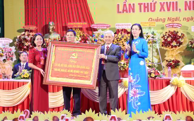 Bí thư Tỉnh uỷ, Chủ tịch HĐND tỉnh Quảng Ngãi: Nông dân Quảng Ngãi sẽ có bước tiến xa trong chặng đường mới - Ảnh 4.