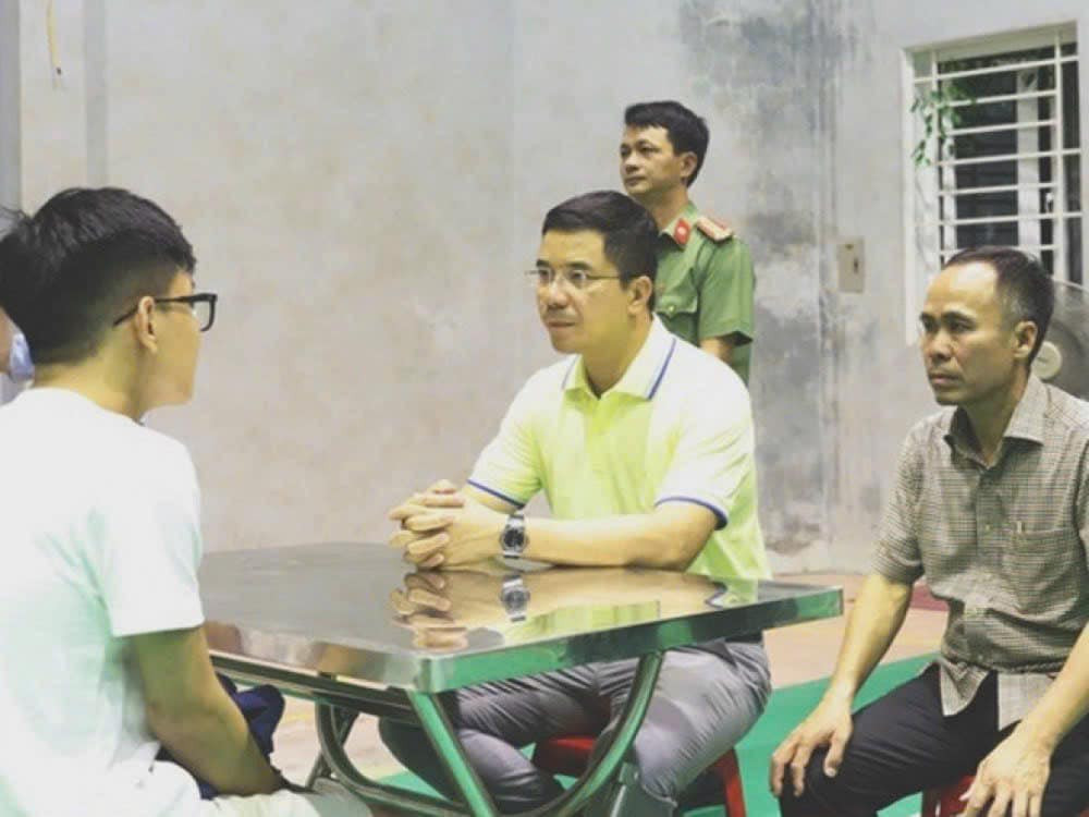 Thứ trưởng Bộ Công an Nguyễn Duy Ngọc gửi thư khen vụ triệt phá nhóm lừa đảo 100 tỷ đồng - Ảnh 2.