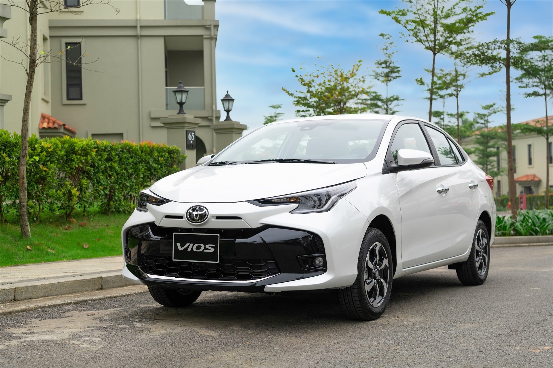 Bất ngờ khấu hao Honda City và Toyota Vios sau 2 năm lăn bánh - Ảnh 1.