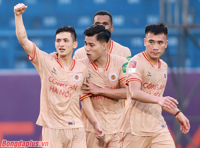 Sẽ thế nào nếu CLB CAHN vô địch V.League sớm 1 vòng? - Ảnh 2.