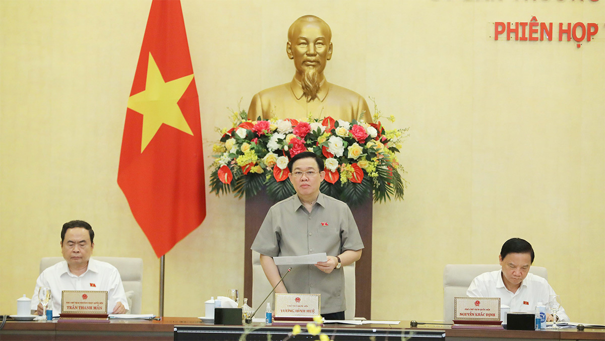 Ủy ban Thường vụ Quốc hội phê chuẩn đề nghị của Thủ tướng Chính phủ về nhân sự mới - Ảnh 1.