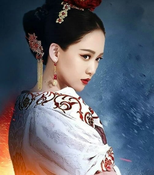 Độc cô hoàng hậu: Giết tiểu tam khiến hoàng đế uất hận, bỏ đi - Ảnh 1.