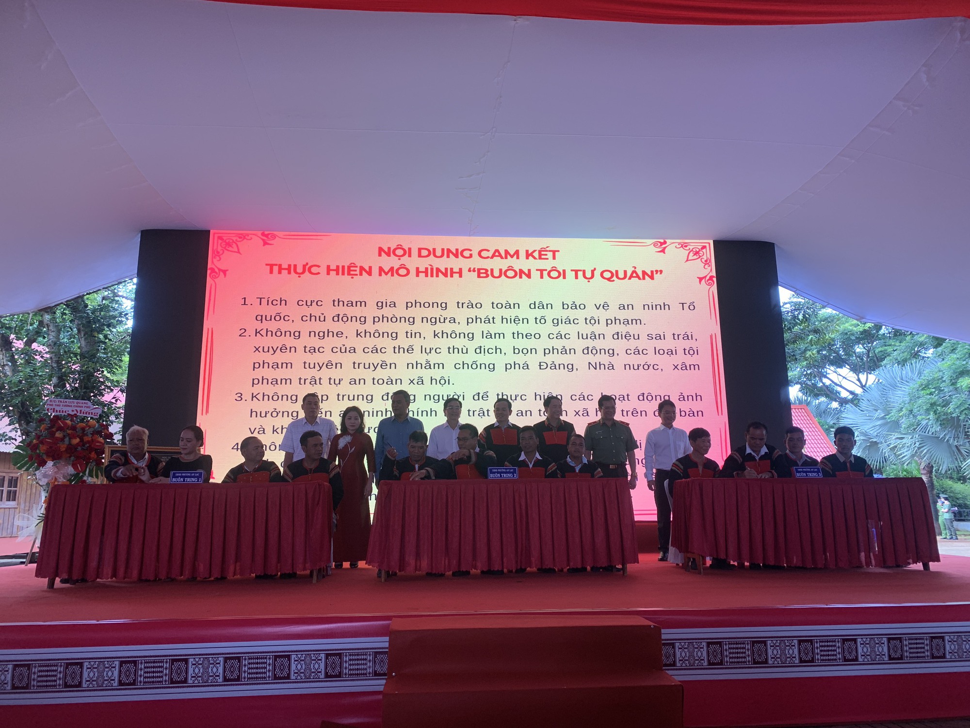 Đắk Lắk phát huy sức mạnh toàn dân đoàn kết bảo vệ an ninh tổ quốc - Ảnh 3.