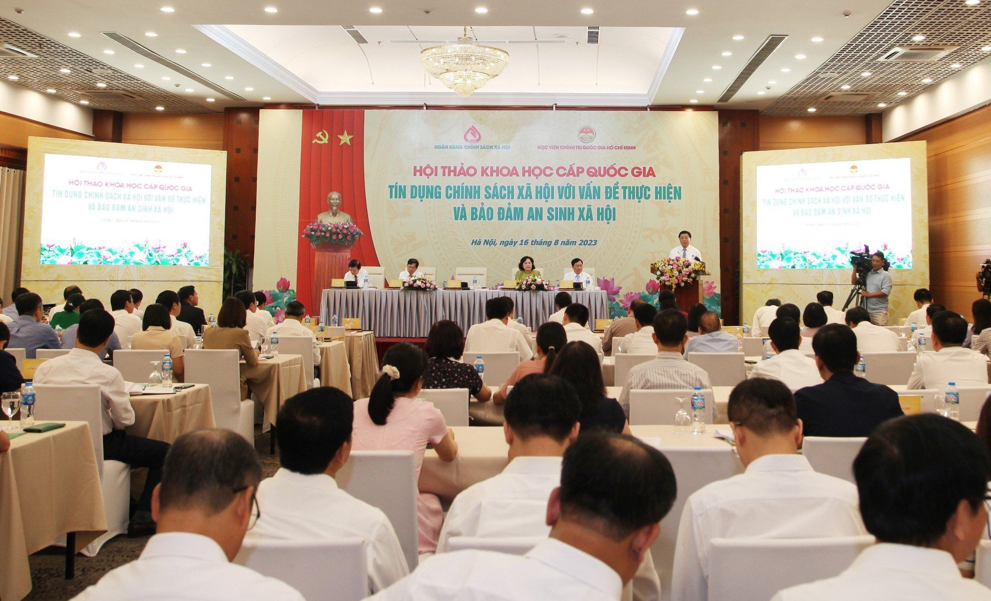 Hội thảo khoa học cấp quốc gia “Tín dụng chính sách xã hội với vấn đề thực hiện và bảo đảm an sinh xã hội”. - Ảnh 2.