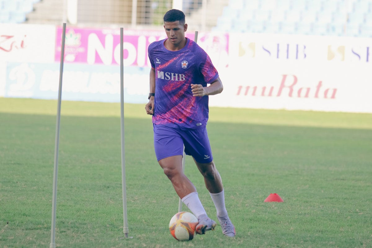 Tin tối (17/8): Lucao rời SHB Đà Nẵng, chuẩn bị gia nhập HALG? - Ảnh 1.