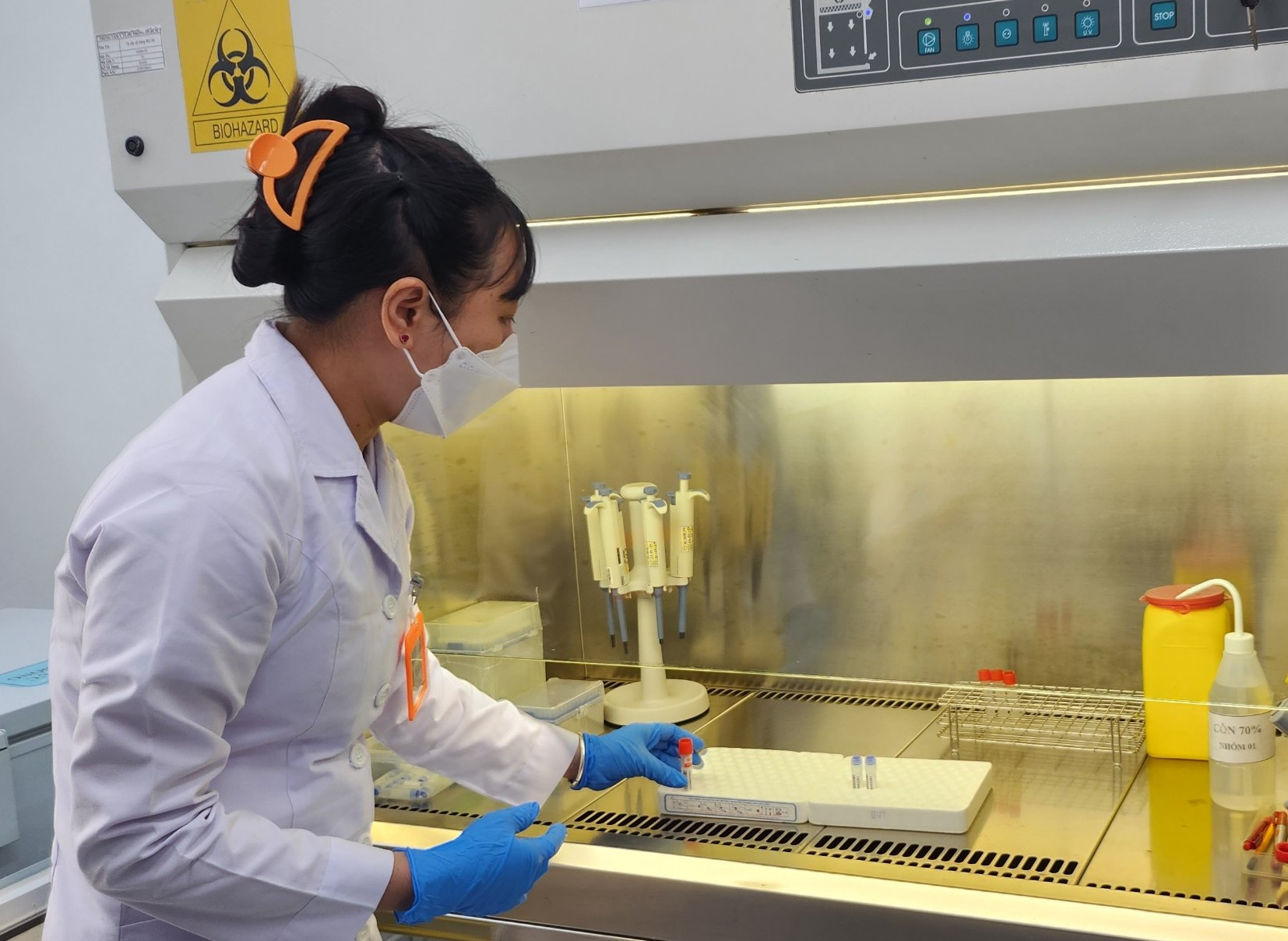 Lần đầu tiên TP.HCM có ngân hàng huyết thanh  - Ảnh 3.