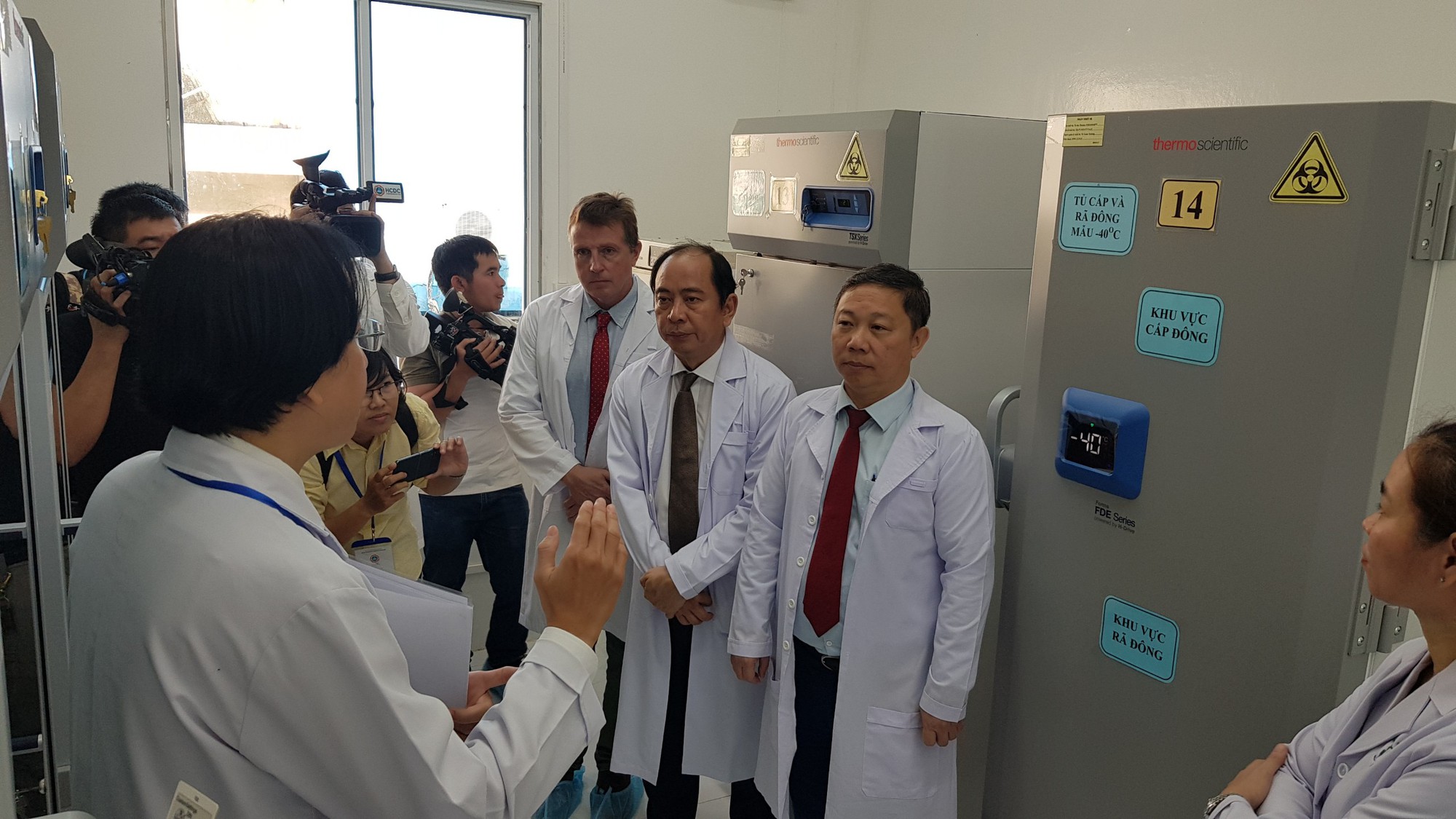 Lần đầu tiên TP.HCM có ngân hàng huyết thanh  - Ảnh 1.