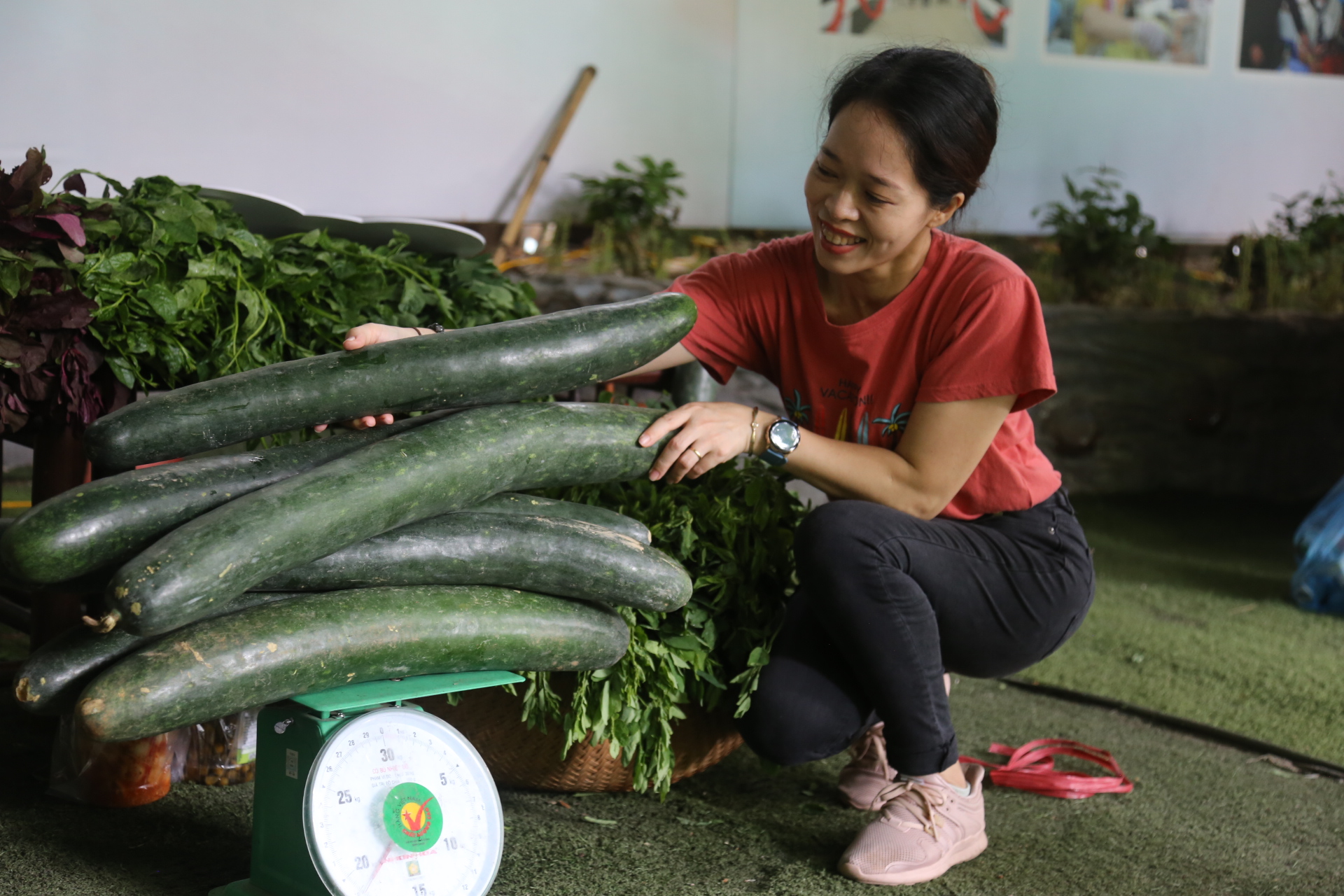 Những cánh tay nối dài làm nên Chợ Quê - Ảnh 13.