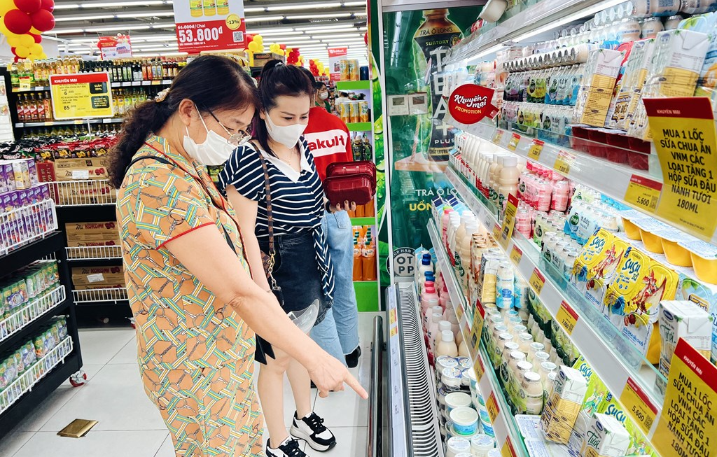 Bảo vệ tối đa quyền lợi của phụ nữ, trẻ em trong tiêu dùng - Ảnh 1.
