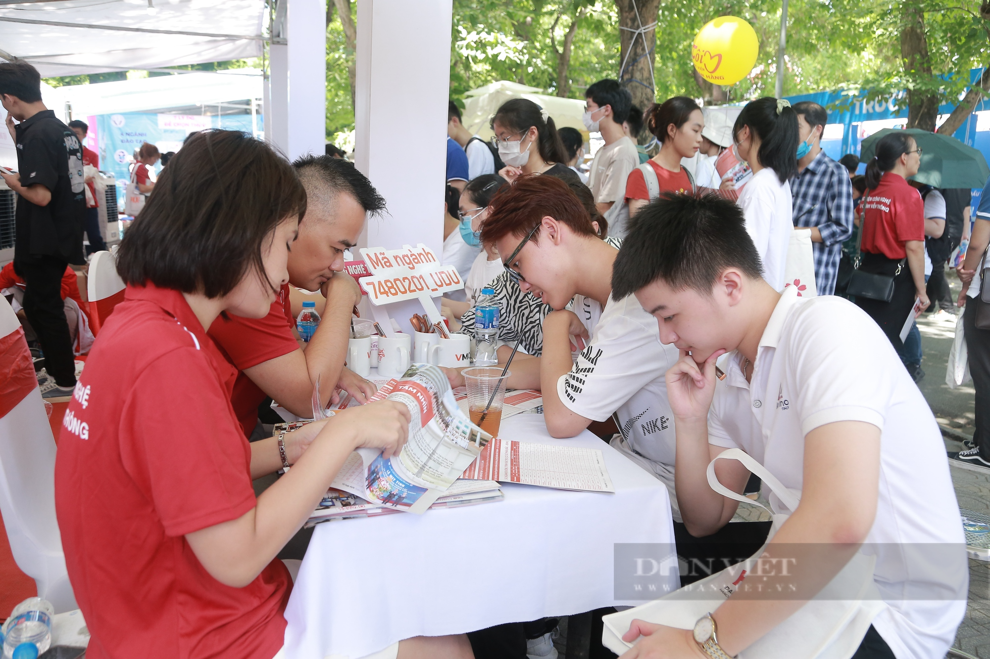 Có 1 ngành không ai hối hận khi đăng ký học: Càng ngày càng hot, nhiều nơi săn đón với mức lương cao - Ảnh 1.