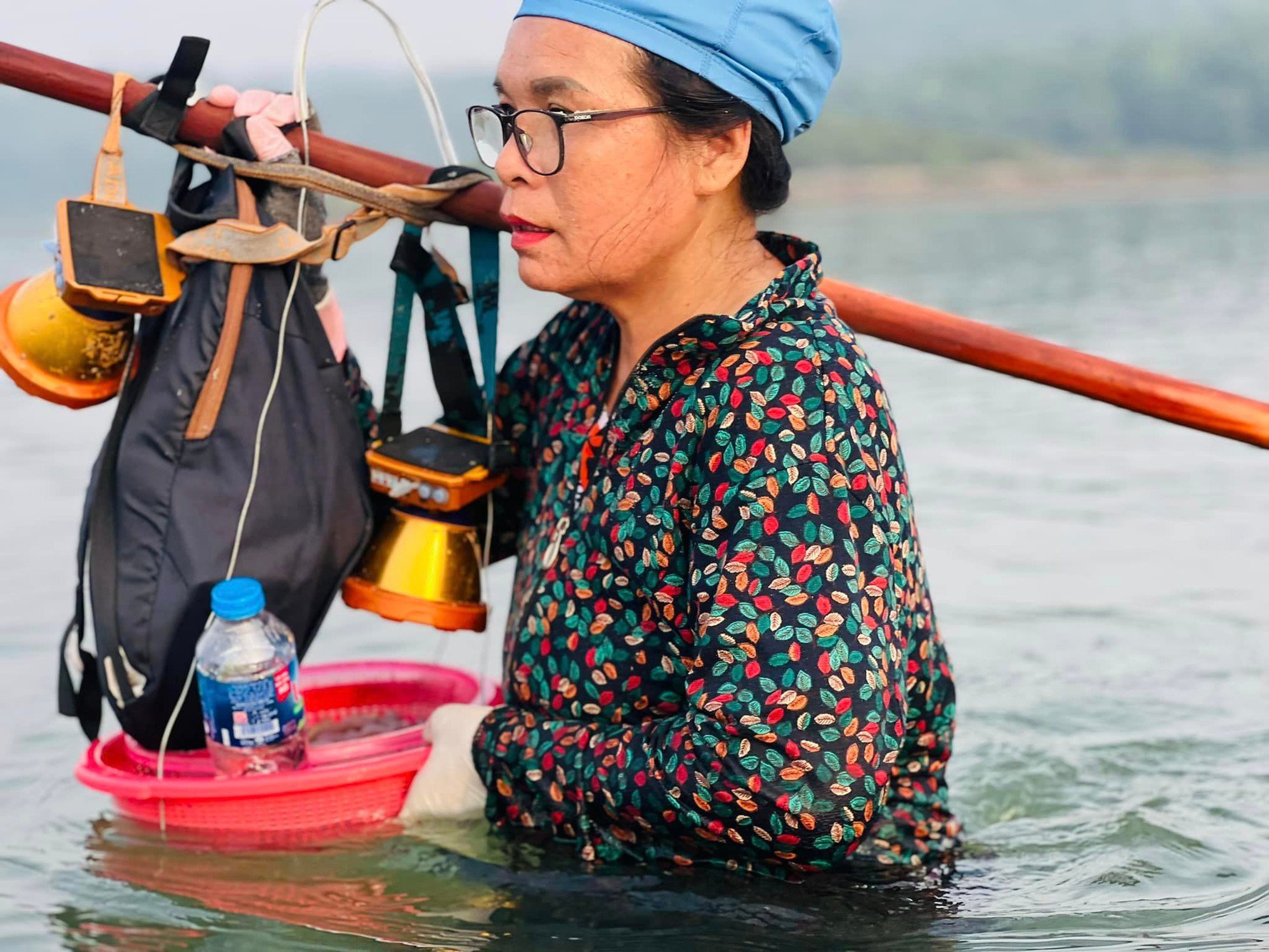 Trải nghiệm độc đáo của nữ du khách Hà Nội đến Quan Lạn và săn thứ &quot;vàng ròng&quot; này - Ảnh 9.