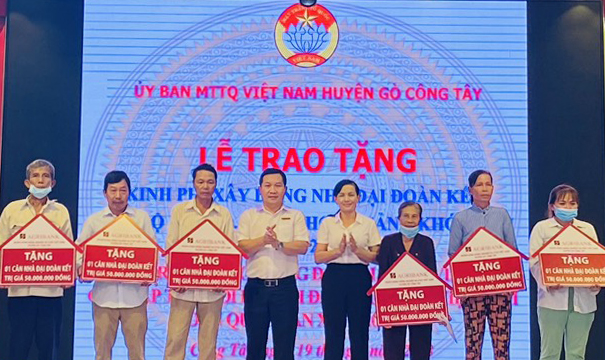 Agribank huyện Gò Công Tây đồng hành cùng chương trình tiếp sức đến trường - Ảnh 2. Agribank huyện Gò Công Tây đồng hành cùng chương trình tiếp sức đến trường - Ảnh 2.