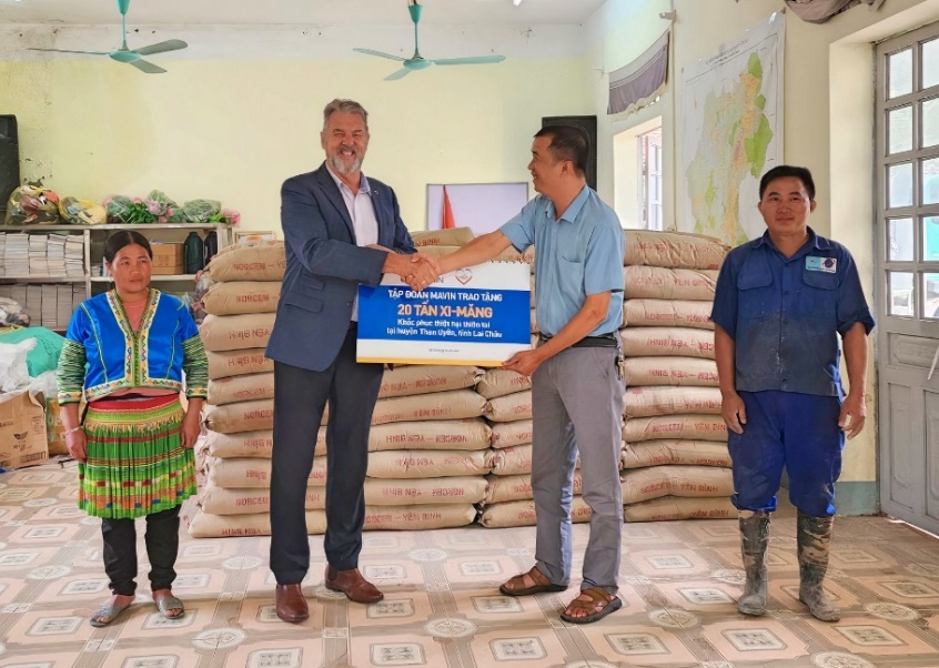 Quỹ Nhân Ái Mavin trao tặng quà hỗ trợ đồng bào bị ảnh hưởng thiệt hại sau thiên tai ở Lai Châu - Ảnh 3.