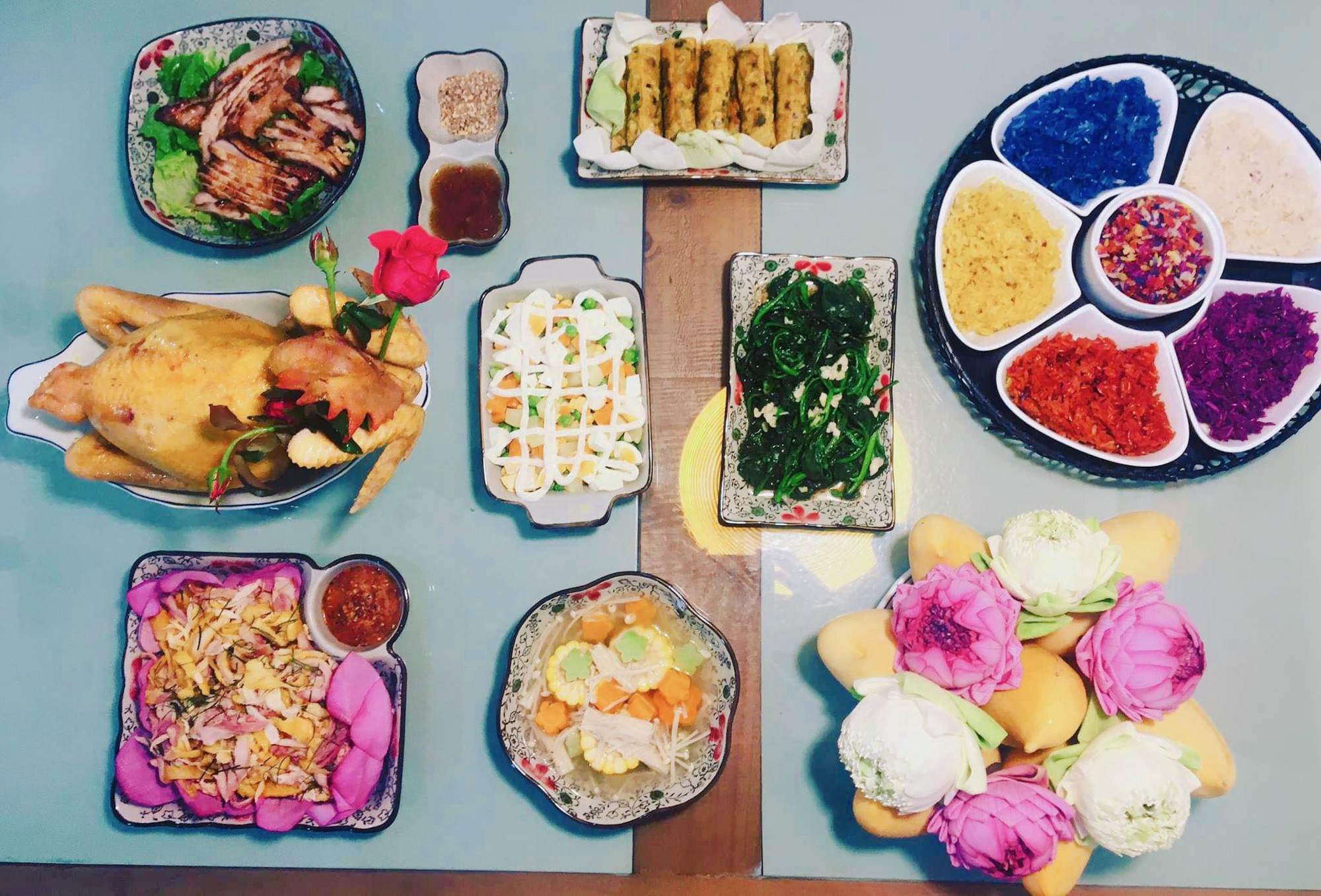 Gợi ý một số mâm cỗ đầy đủ cho ngày Rằm tháng 7 - Ảnh 1.