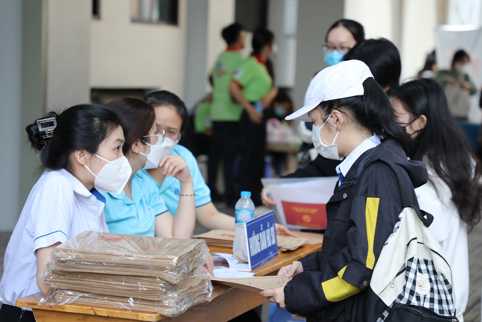 Cách tính điểm ưu tiên đại học 2023, xét học bạ có được cộng điểm ưu tiên không? - Ảnh 1.