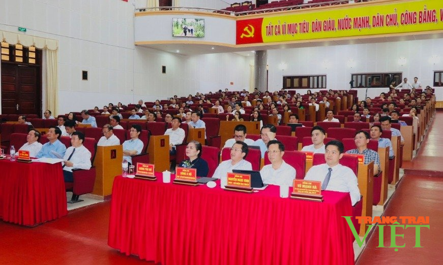 Lai Châu thực hiện đạt và vượt 22 chỉ tiêu đề ra trong Nghị quyết Đại hội Đảng bộ tỉnh lần thứ XIV - Ảnh 1. Lai Châu thực hiện đạt và vượt 22 chỉ tiêu đề ra trong Nghị quyết Đại hội Đảng bộ tỉnh lần thứ XIV - Ảnh 1.