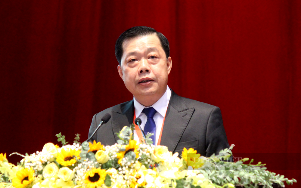 Ông Ông Đỗ Ngọc Huy được Ban Chấp hành khóa mới tín nhiệm bầu tái giữ chức Chủ tịch Hội Nông dân tỉnh Bình Dương, nhiệm kỳ 2023-2028. Ảnh: Nguyên Vỹ