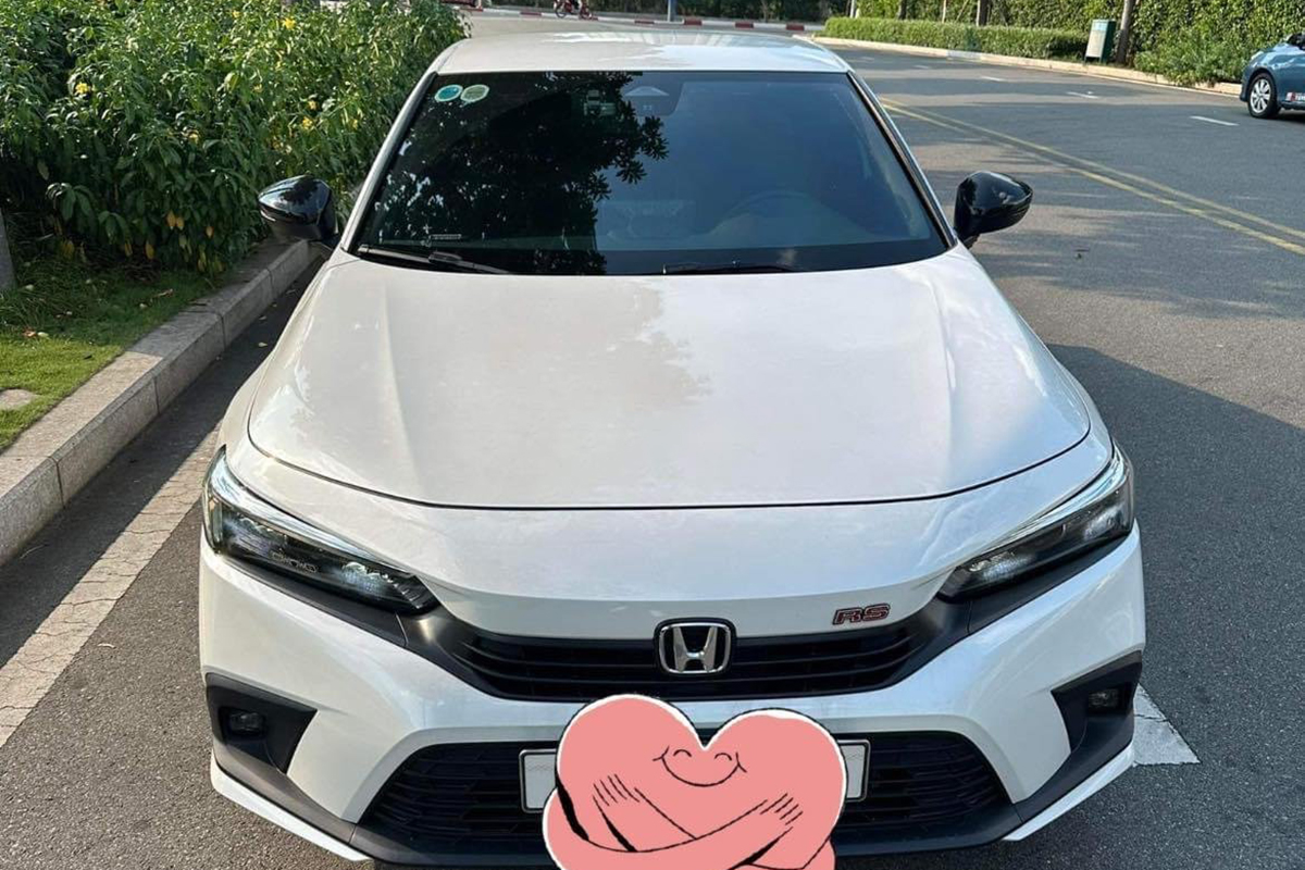 Ngỡ ngàng giá xe Honda Civic sau 1 năm lăn bánh tại Việt Nam - Ảnh 1.