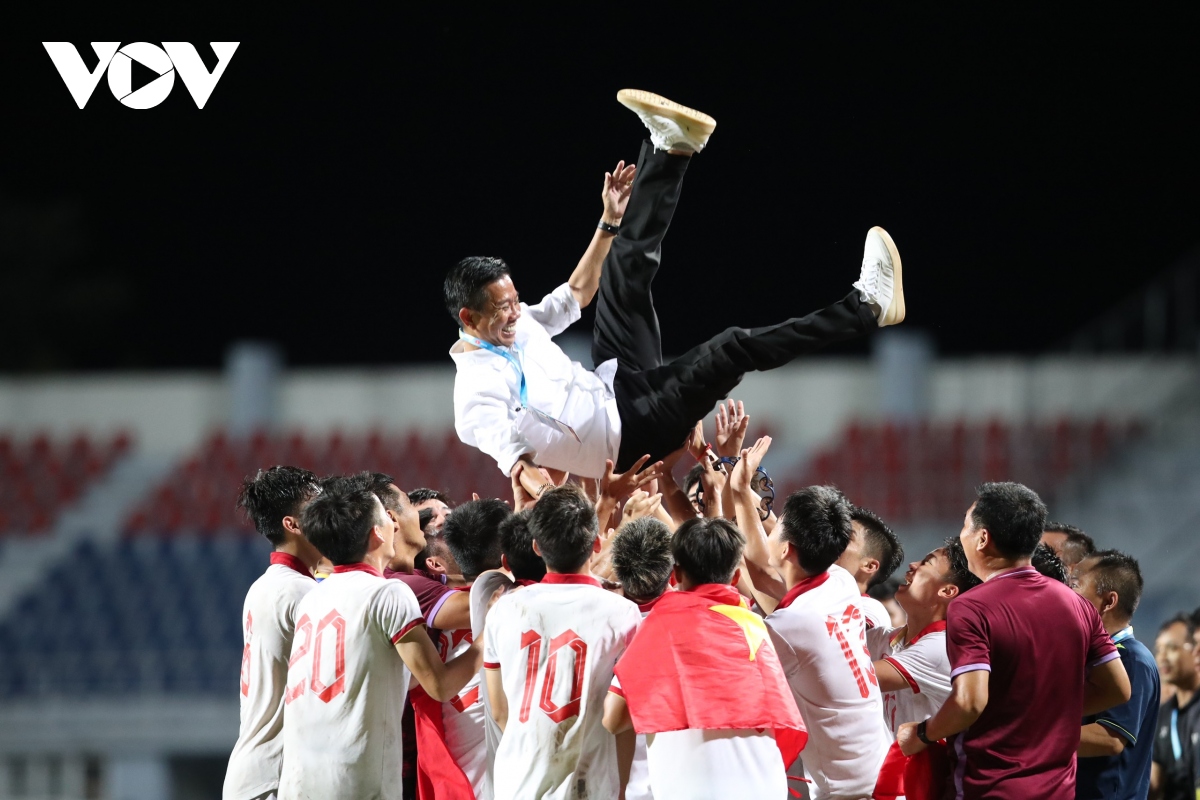 CĐV Việt Nam khen ngợi điều gì khi U23 Việt Nam đánh bại U23 Indonesia? - Ảnh 1.