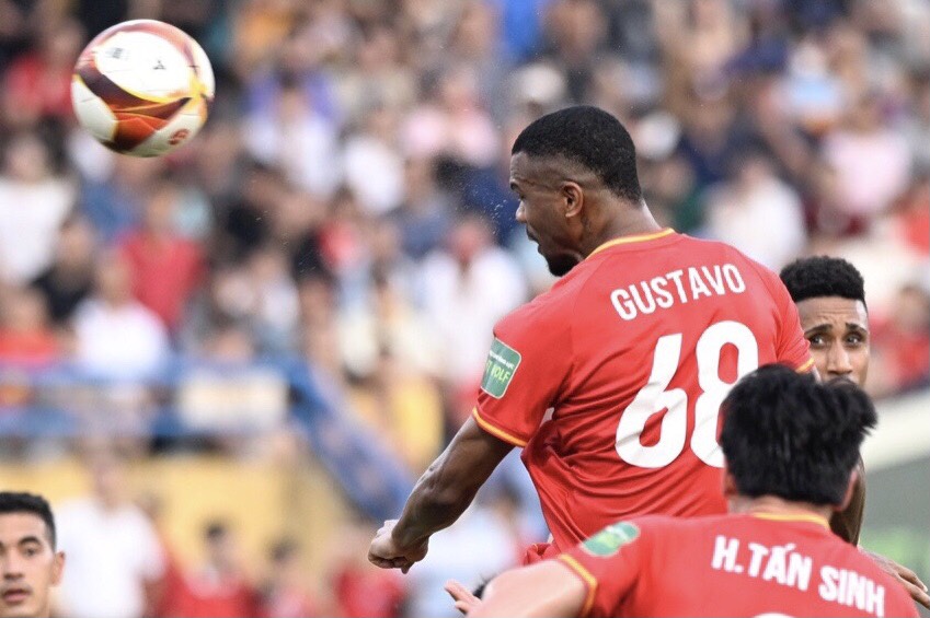 Gustavo tỏa sáng giúp CAHN vô địch V.League lịch sử - Ảnh 3.
