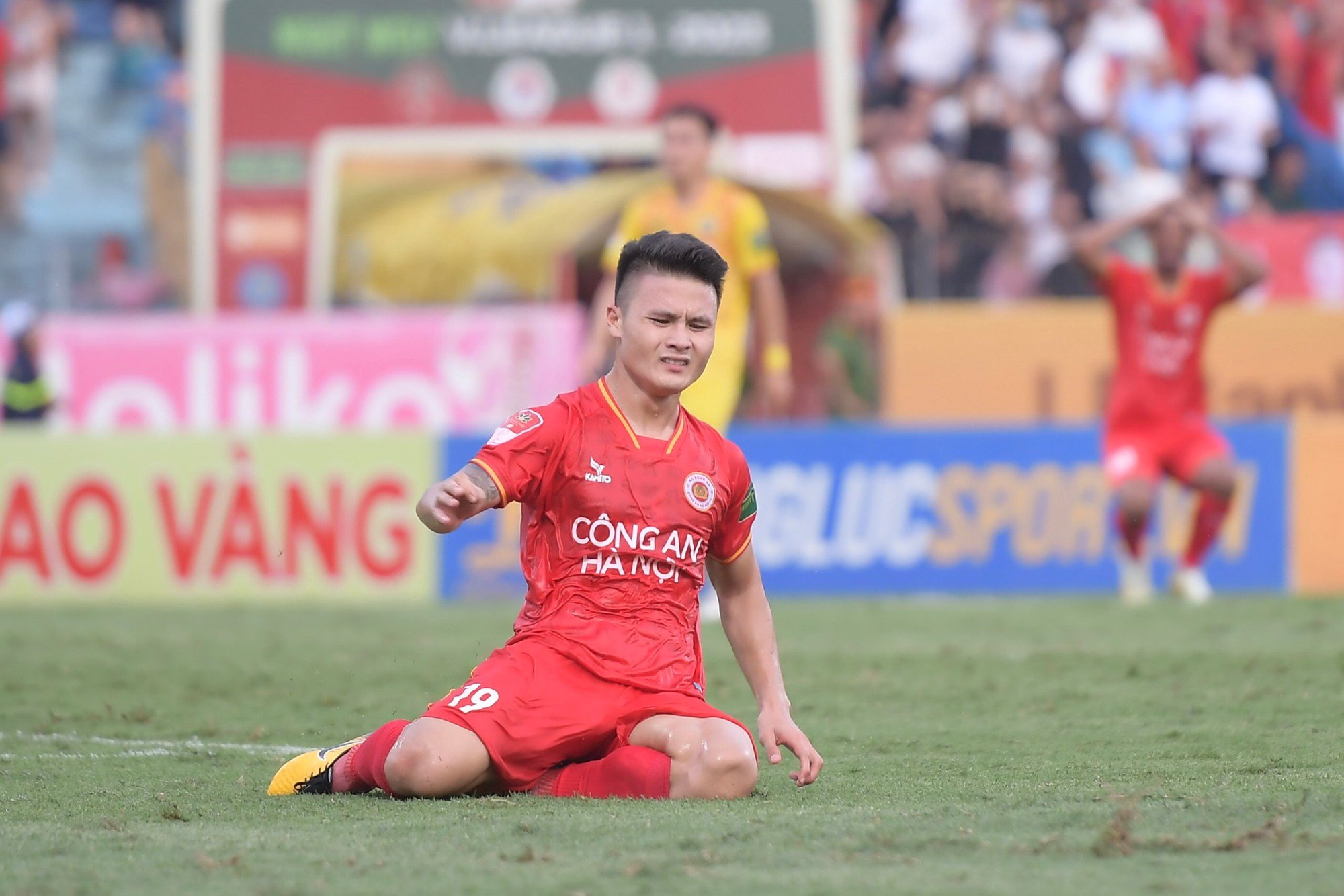 Gustavo tỏa sáng giúp CAHN vô địch V.League lịch sử - Ảnh 4.