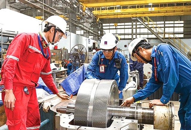 Bổ nhiệm lãnh đạo Công ty chủ quản NMLD tỷ đô Dung Quất - Ảnh 4. Bổ nhiệm lãnh đạo Công ty chủ quản NMLD tỷ đô Dung Quất - Ảnh 4.