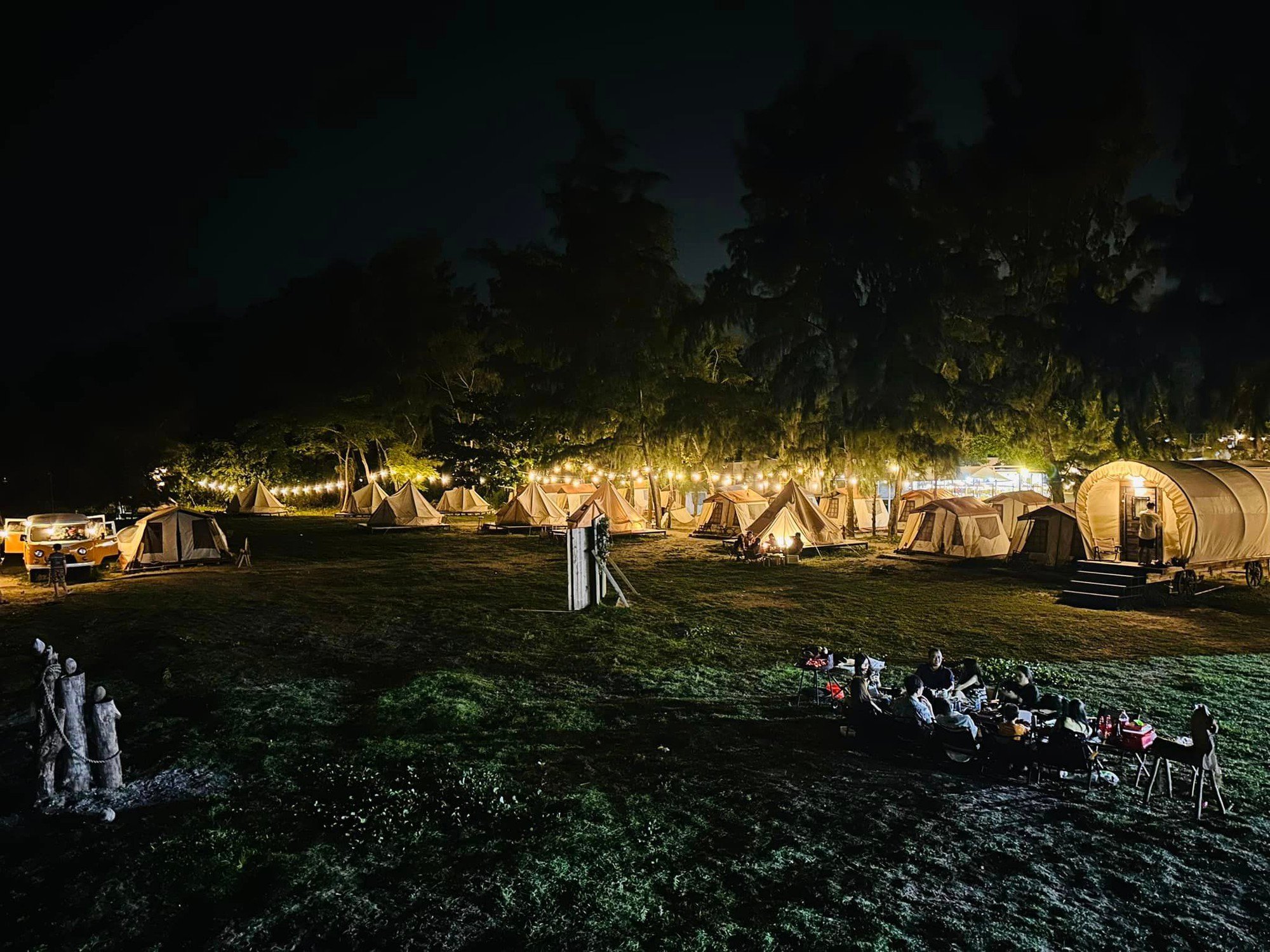 Xuất hiện điểm camping mới nổi ngay Sài Gòn, phải đặt trước cả tháng mới có chỗ chơi lễ 2/9 - Ảnh 2.