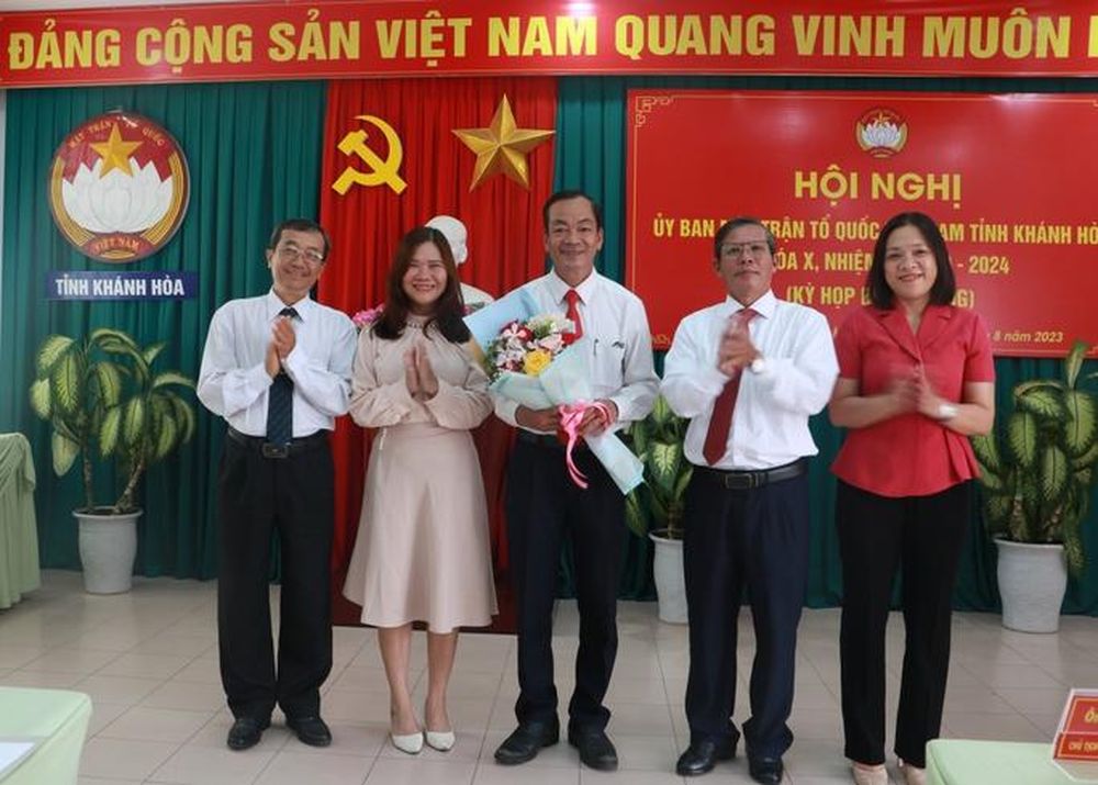 Điều động các cán bộ chủ chốt Khánh Hòa - Ảnh 1. Điều động các cán bộ chủ chốt Khánh Hòa - Ảnh 1.
