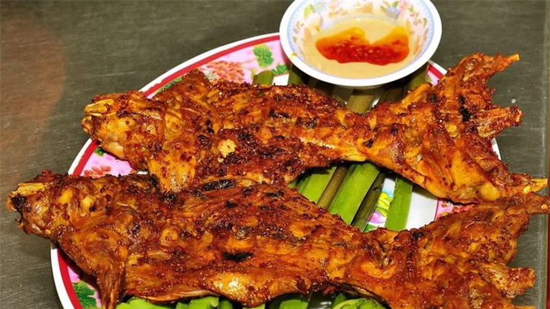 Những món ăn độc lạ ở miền Tây   - Ảnh 3.