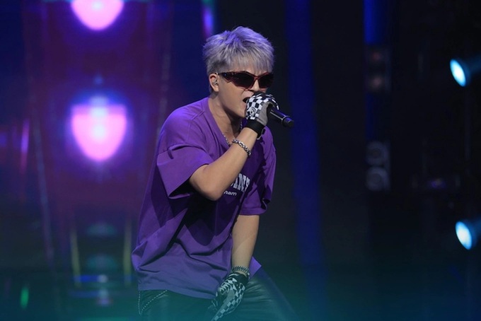 &quot;Sao nhí&quot; Quang Anh sau 10 năm: Vượt biến cố, lột xác bất ngờ ở &quot;Rap Việt&quot; - Ảnh 4.