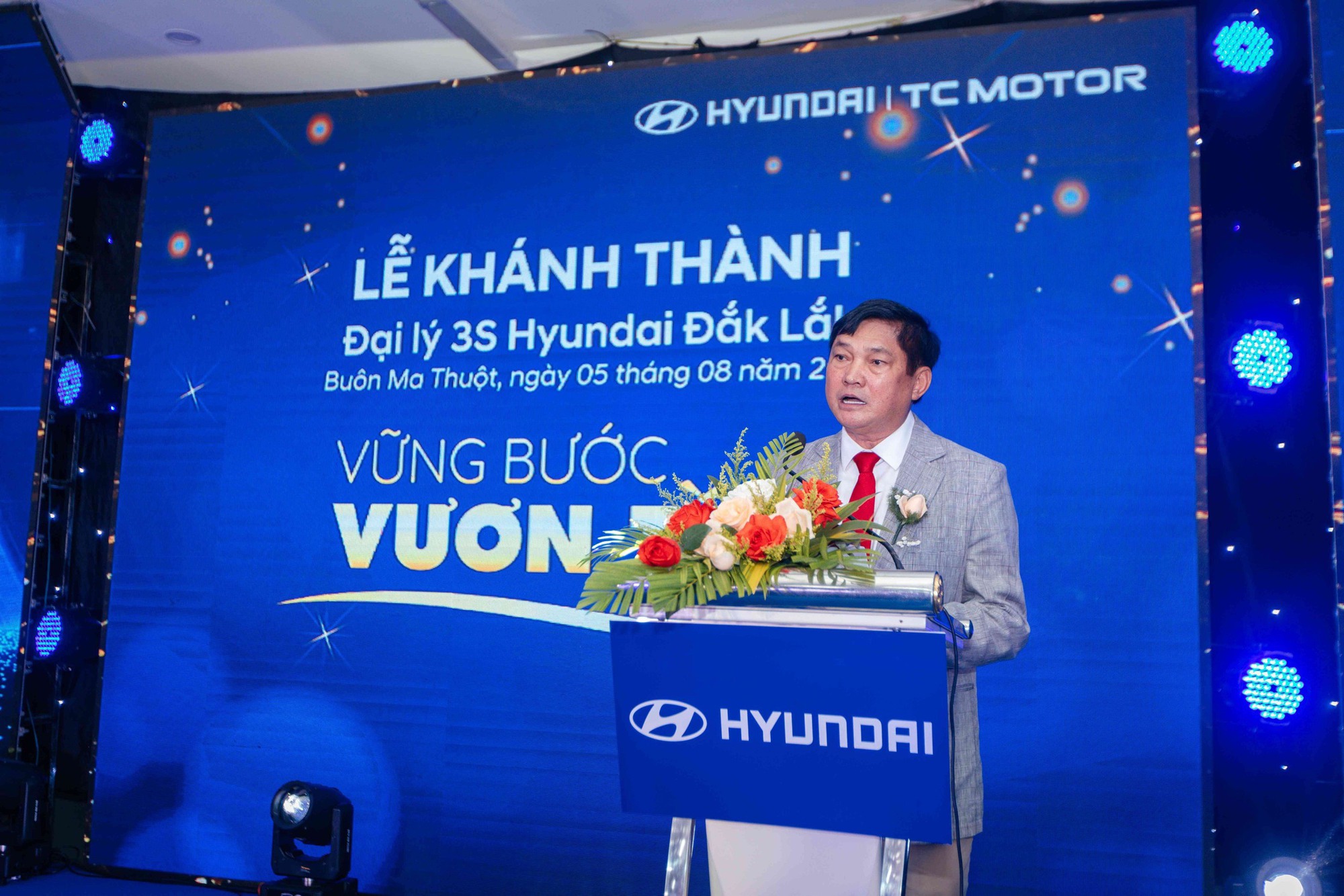 Đắk Lắk có Showroom ô tô lớn nhất Tây Nguyên - Ảnh 1.