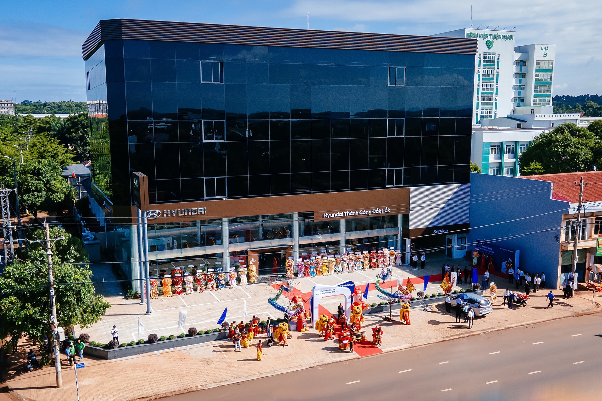 Đắk Lắk có Showroom ô tô lớn nhất Tây Nguyên - Ảnh 4.