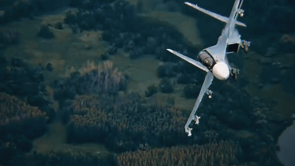Tiêm kích Su-30SM Nga chặn UAV MQ-9 Mỹ trên Biển Đen - Ảnh 4.