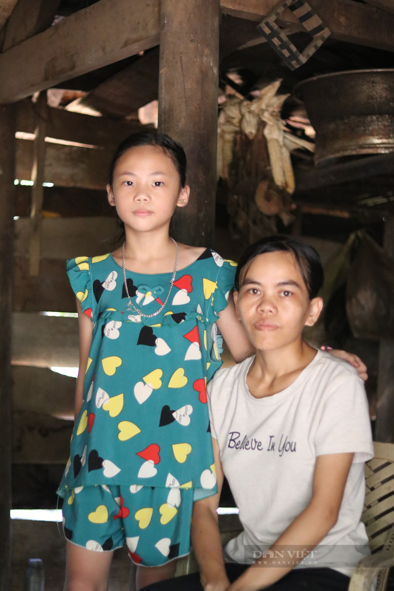 Gia cảnh nghèo của người mẹ đơn thân, bệnh tật nuôi con nhỏ trong căn nhà dột nát - Ảnh 9.