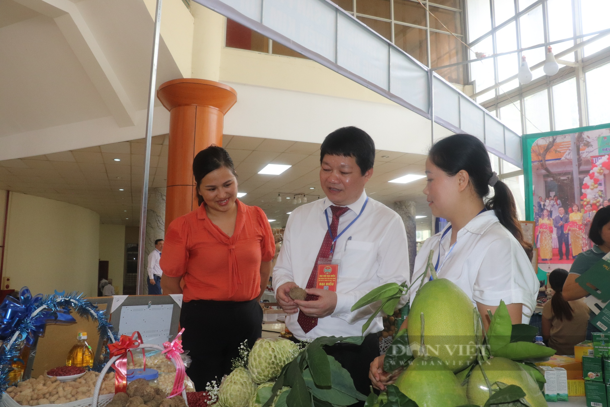 Đại hội đại biểu Hội Nông dân tỉnh Hòa Bình lần thứ XI: Bầu 33 đồng chí vào Ban Chấp hành khóa mới - Ảnh 8.