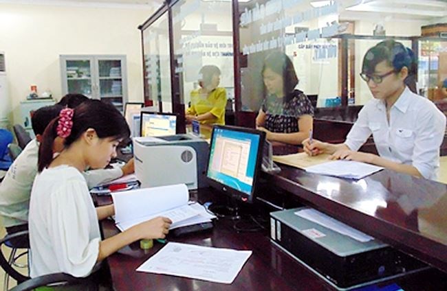 công chức xã 