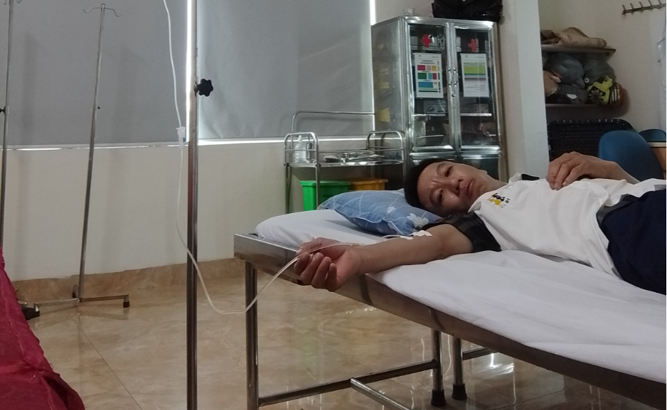 Bị suy thận, người cha nghèo tìm kiếm sự sống để nuôi 2 con mắc bệnh tim bẩm sinh   - Ảnh 4.