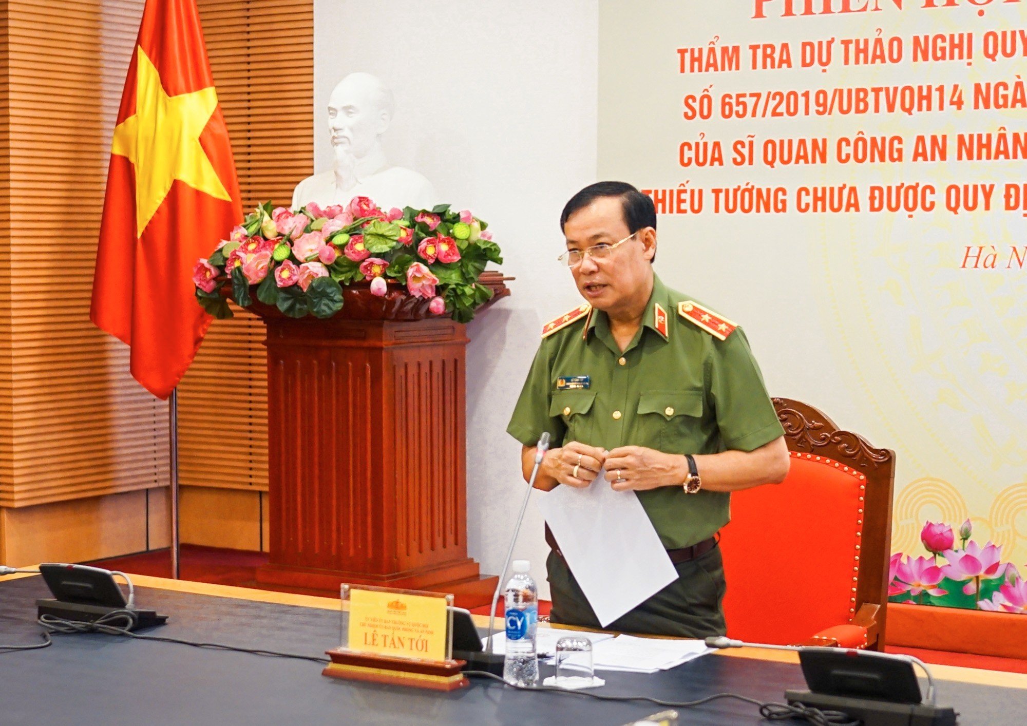 UBTV Quốc hội quy định cụ thể vị trí cấp Trung tướng, Thiếu tướng trong công an nhân dân - Ảnh 1.