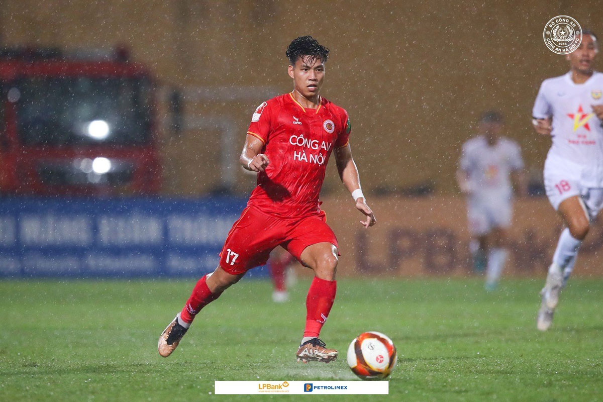 Tin tối (8/8): Vũ Văn Thanh trở thành cầu thủ HAGL JMG Arsenal đầu tiên vô địch V.League? - Ảnh 1.