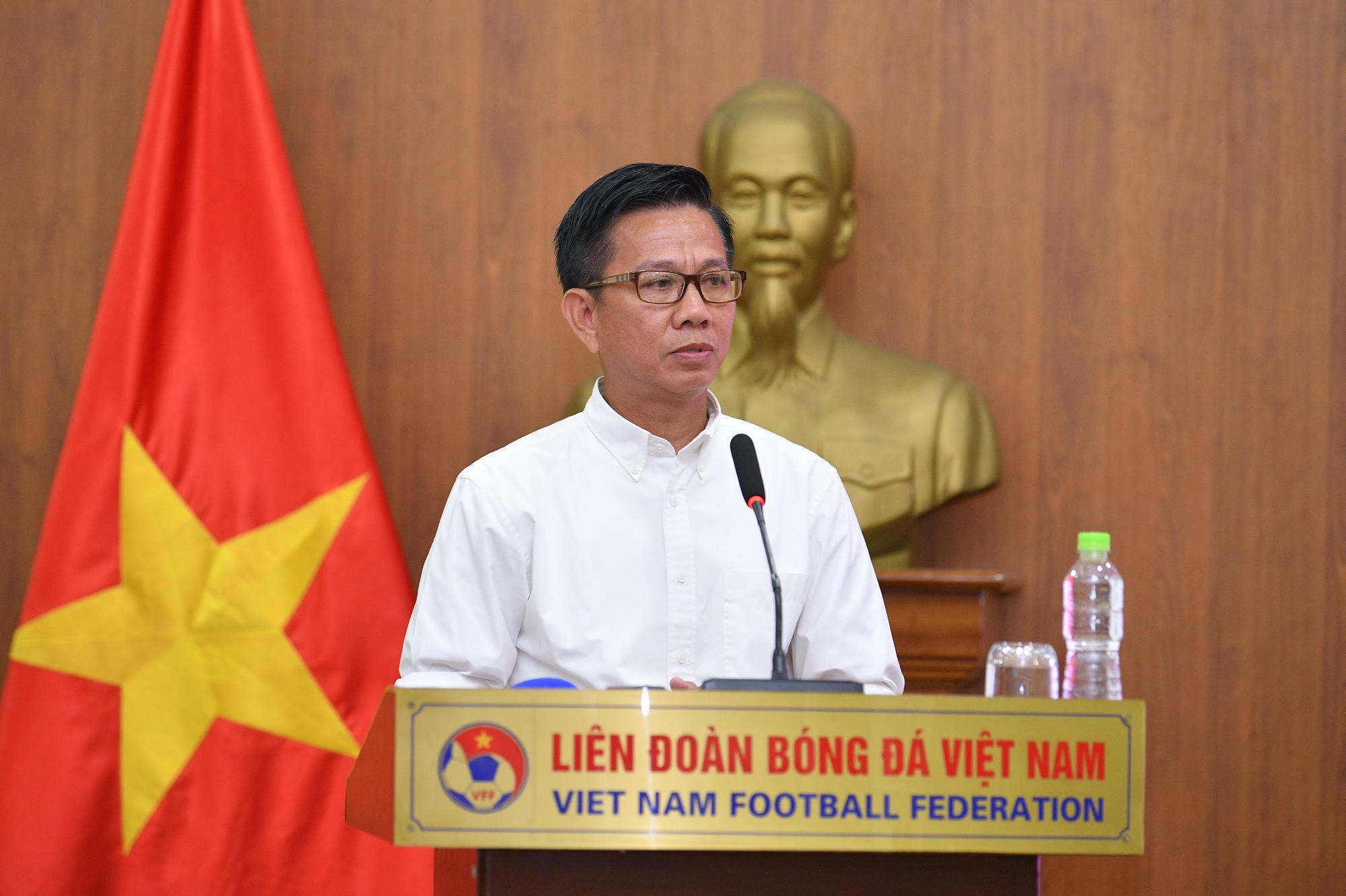 HLV Hoàng Anh Tuấn: &quot;Lối chơi của tôi có điểm giống với HLV Troussier&quot; - Ảnh 2.