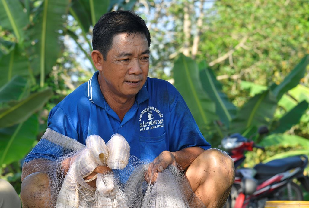 Đi chài cá cùng ông Trung - Ảnh 1.