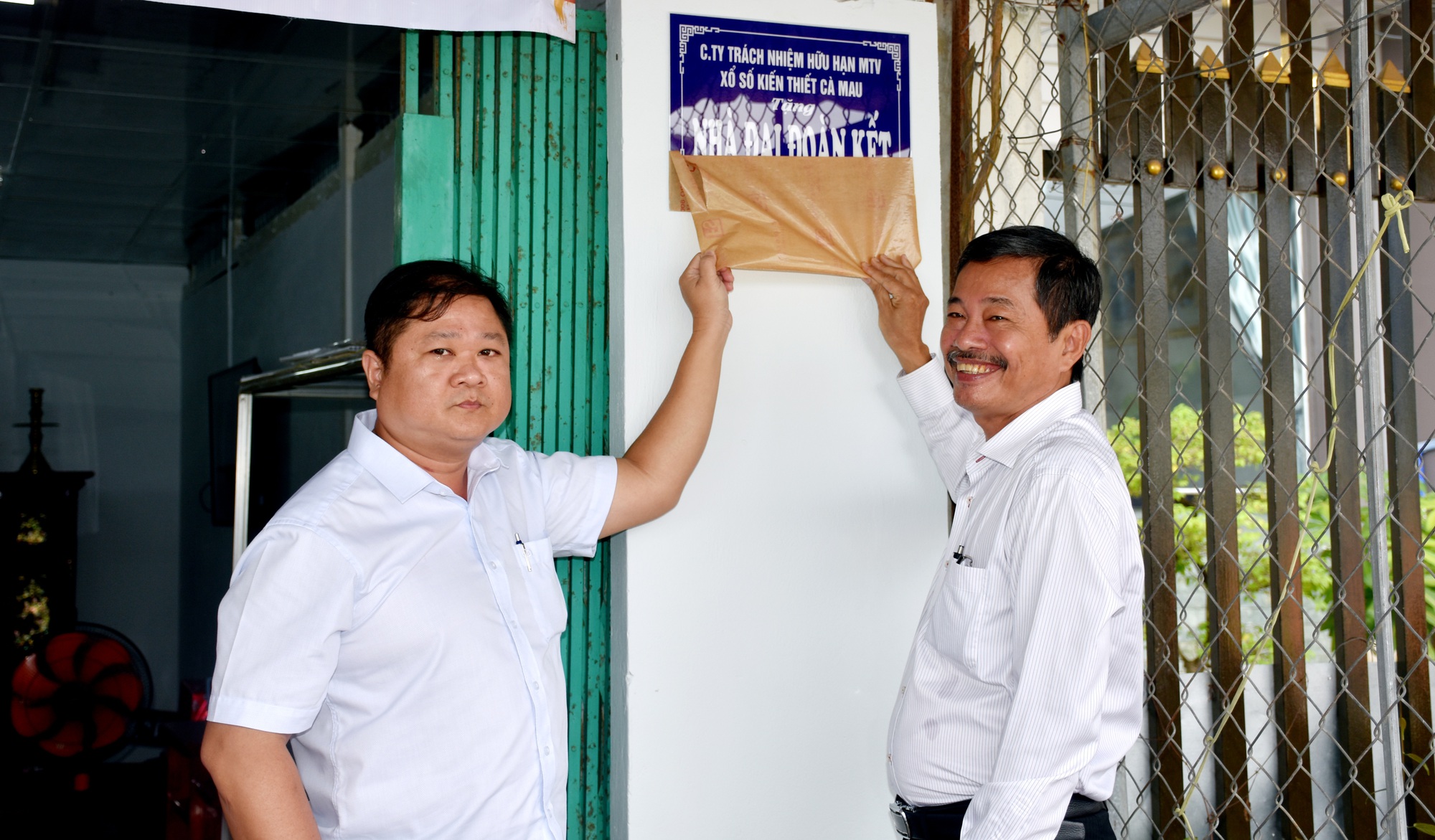 Công ty TNHH MTV Xổ số kiến thiết Cà Mau trao nhà Đại đoàn kết  - Ảnh 2.