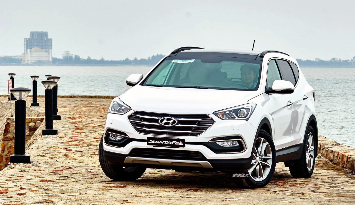 Triệu hồi 5.675 xe Hyundai Santa Fe tại Việt Nam do lỗi liên quan hệ thống phanh - Ảnh 1.