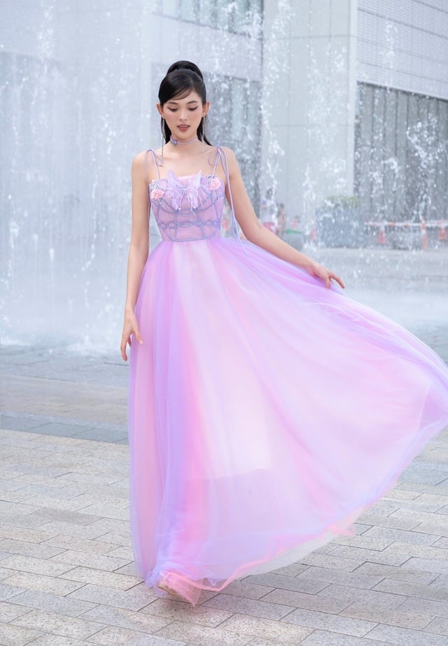 Những mẫu váy bánh bèo cực chất cho chị em đi hội mùa thu - Ảnh 1.